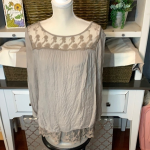 Carla Conti Stone‎ Lace Flowy Top Size Large